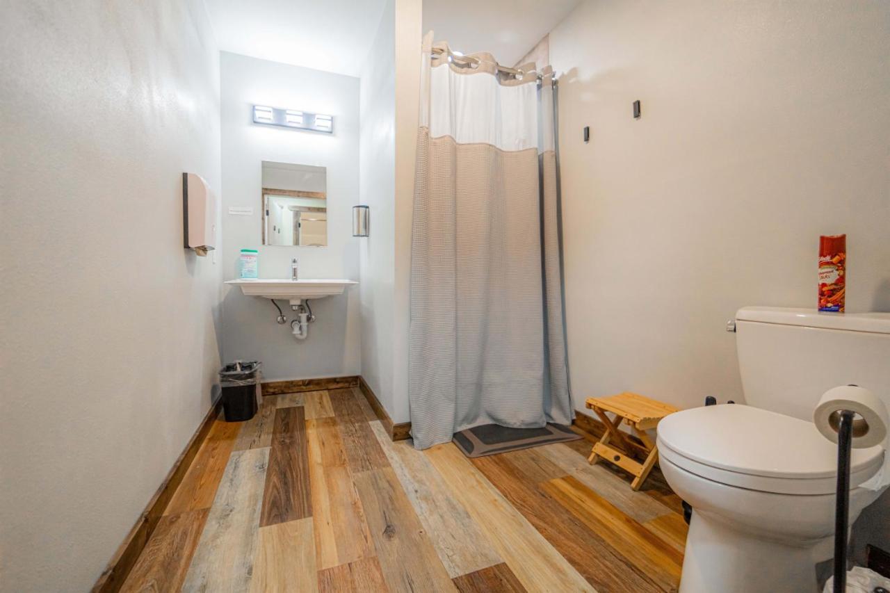 Pintler'S Portal Hostel Anaconda Ngoại thất bức ảnh