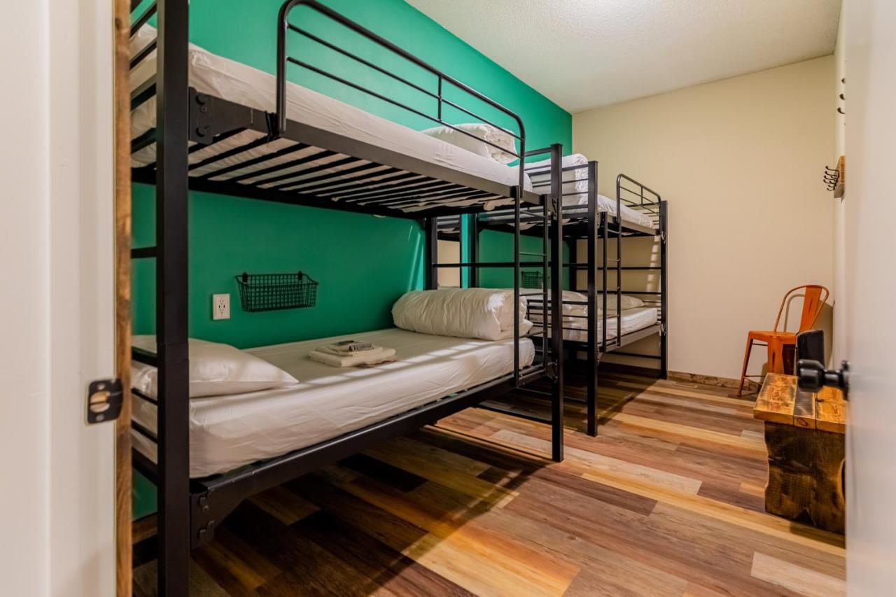 Pintler'S Portal Hostel Anaconda Ngoại thất bức ảnh