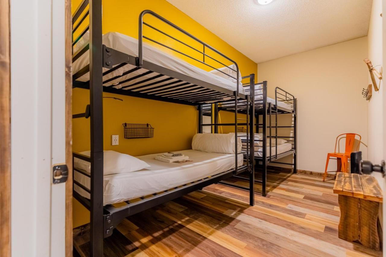Pintler'S Portal Hostel Anaconda Ngoại thất bức ảnh