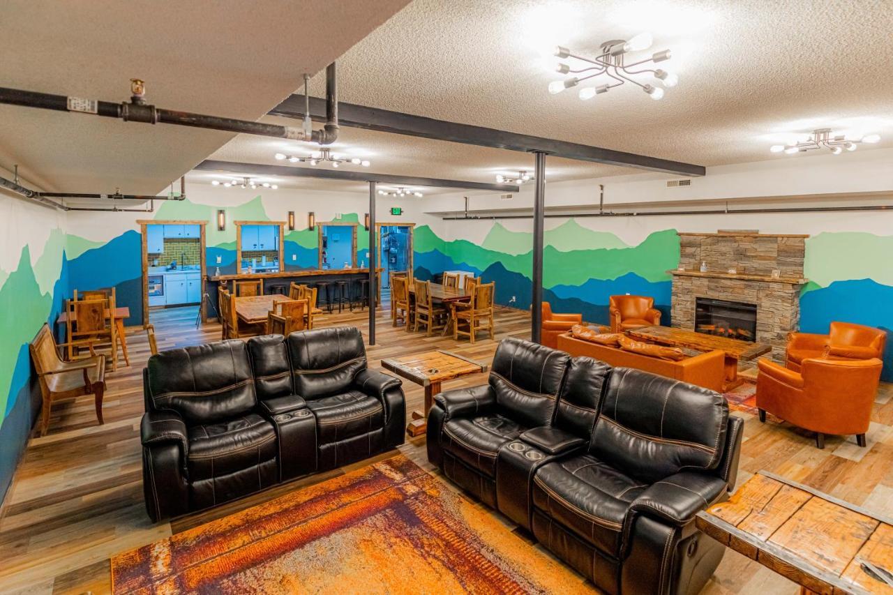 Pintler'S Portal Hostel Anaconda Ngoại thất bức ảnh